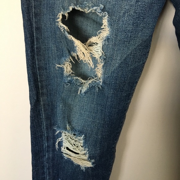 ❌SOLD❌ Low Rise Relaxed Skinny Distressed Jeans - Picture 3 of 7